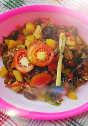 Foto resep Oseng kerang kupas dan kentang dengan saus tiram pedas🔥