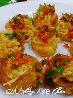 Hình của món Đậu hũ non chiên giòn chà bông, mở hành ruốc sấy.