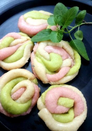तिरंगी बर्फी (Tirangi barfi recipe in Hindi) रेसिपी मुख्य फोटो