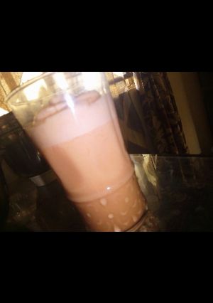 A picture of Mixed fruits smoothie.