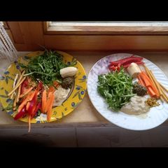 A picture of Raw Vegan Plate.