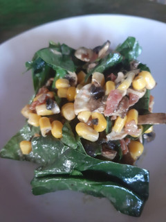 Una foto de Ensalada de espinacas con tocino a las 3m