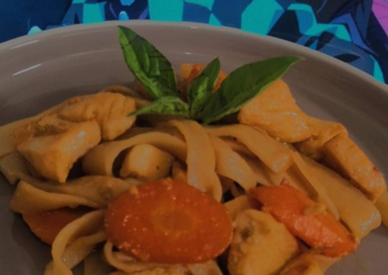 Pasta al jengibre con pollo