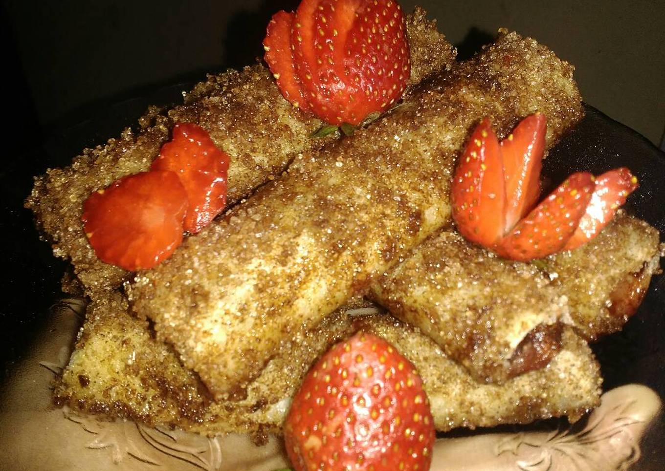 Strawberry & Banana Chocolate French Toast Roll Ups