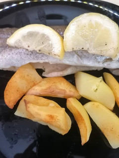Pisztráng (aranydurbincs módra) recept fotója