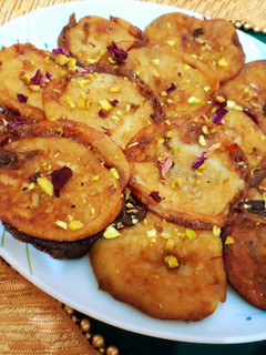 केला के मालपुए (kela ke malpuye recipe in Hindi) रेसिपी मुख्य फोटो