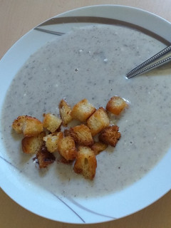 Gombakrémleves recept fotója