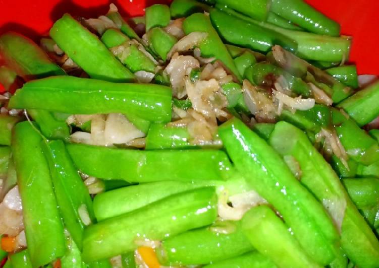 Tumis buncis udang rebon