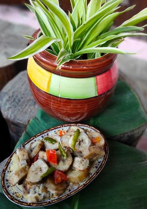 कच्चे केले की सब्जी (Kachhe kele ki sabzi recipe in hindi) रेसिपी मुख्य फोटो