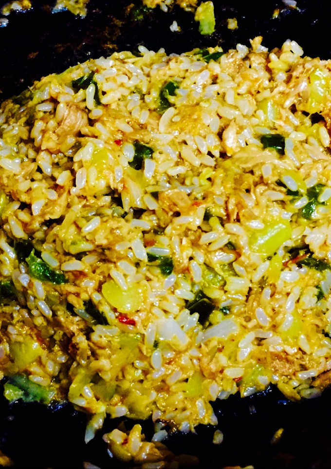 Una foto de Risotto de atún y verduras 