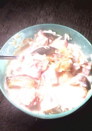 A picture of Mixed fruits with milk.