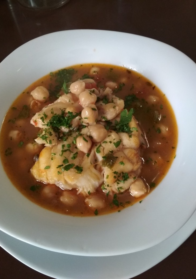 Una foto de Rape con garbanzos