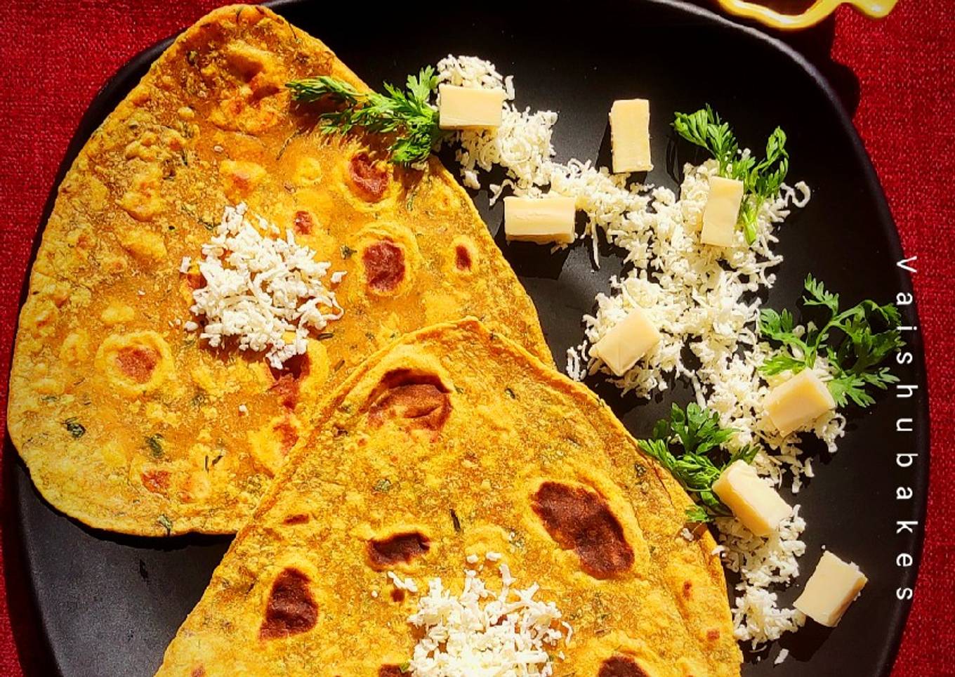 Winter special Cheesy Paneer Paratha (no oil)
