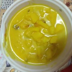 A picture of Yellow coconut potatoes#jikonichallenge.