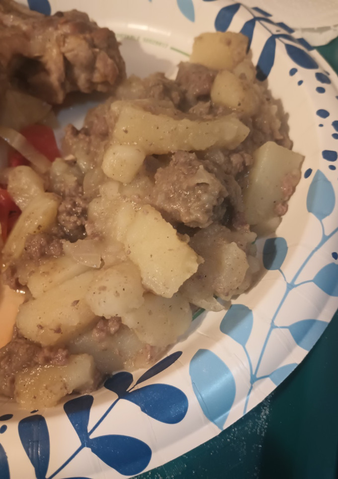 A picture of Bison/Buffalo Potatoes and Onion.