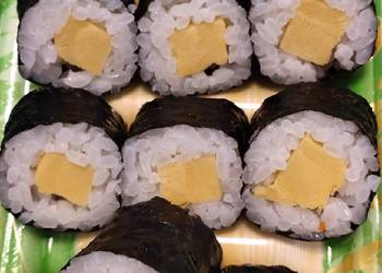 Easiest Way to Cook Appetizing Egg Sushi