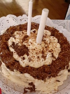 Una foto de Mi torta de cumpleaños brownies con tres chocolates
