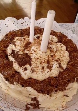 Una foto de Mi torta de cumpleaños brownies con tres chocolates