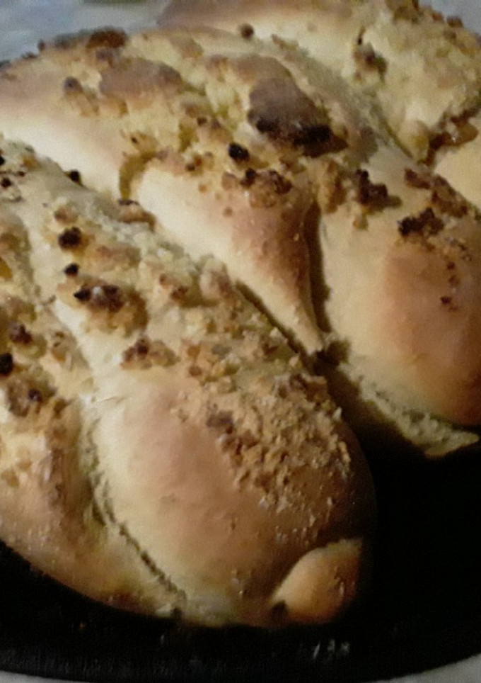 Una foto de Pan dulce relleno de dulce de batata