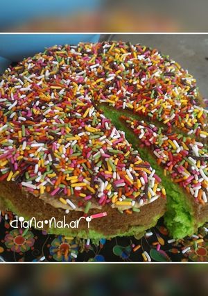Foto resep Bolu pandan pelangi~rice cooker