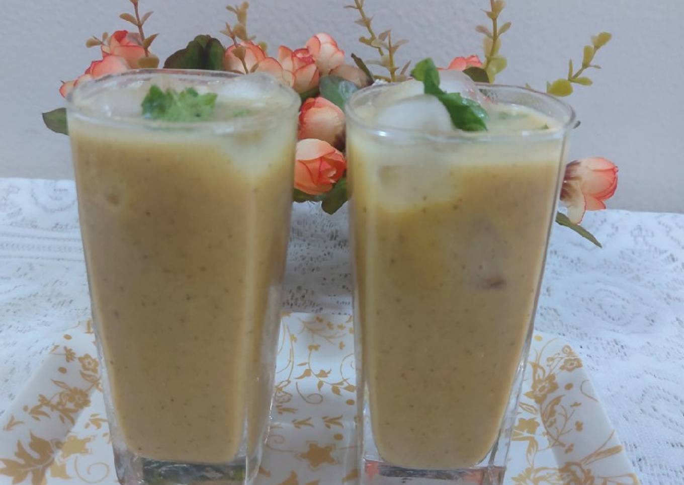 Muskmelan and dates nuts shake/ vary healthy and yammy drink