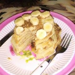 A picture of Banana pancakes.