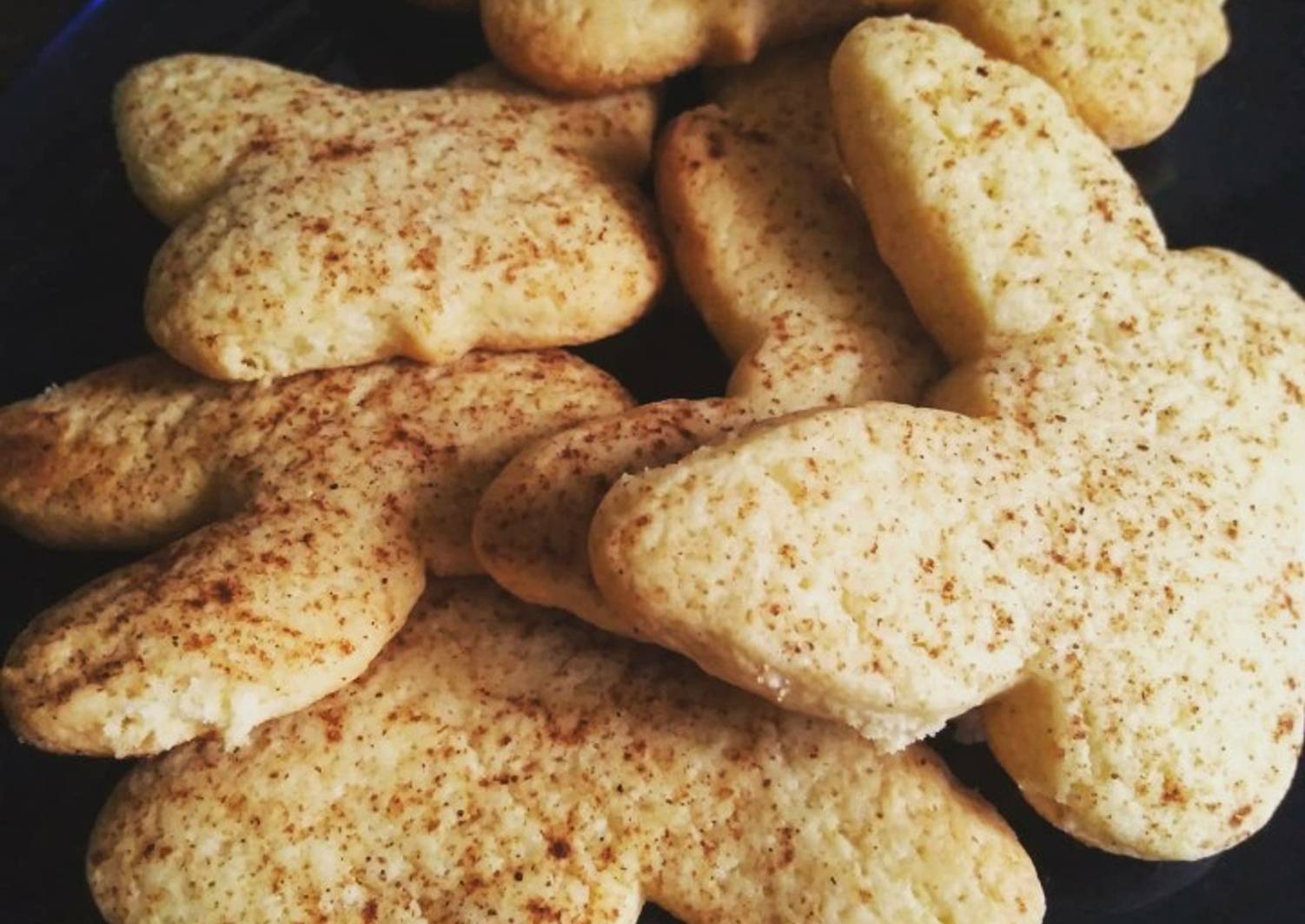 Печенье простое и быстрое на маргарине. Кихелах ванильный. Печенье на маргарине. Песочное печенье Земелах. Кихелах печенье.