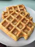Gofres de verduras y jamón serrano (waffles)