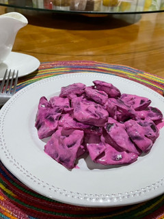 Una foto de Ensalada rosada