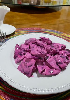 Una foto de Ensalada rosada