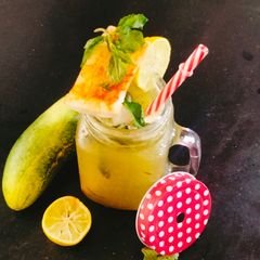 A picture of Cucumber lemonade / Cucumber Mojito.