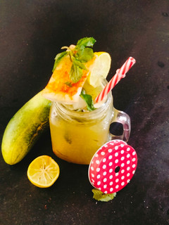 A picture of Cucumber lemonade / Cucumber Mojito.
