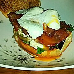 Tex's BLT & Poached Egg 🐷🍲🍅🍳 A picture of Tex's BLT & Poached Egg 🐷🍲🍅🍳.