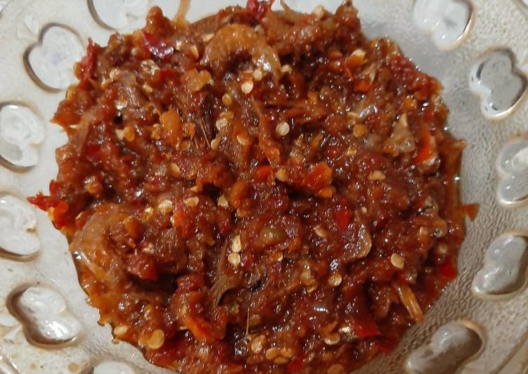 Bagaimana Menyiapkan Sambal ebi, Bikin Ngiler