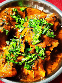 बटर चिकन (Butter Chicken Recipe in Marathi) रेसिपी चे मुख्य फोटो