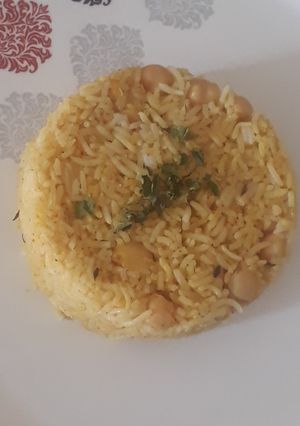 A picture of Chole rice.