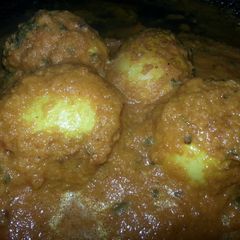 A picture of Egg Curry.