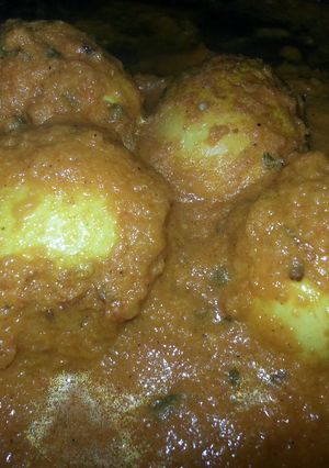 A picture of Egg Curry.