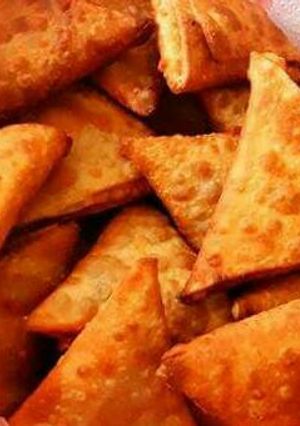 A picture of Beef samosa.