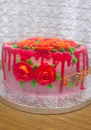 Une photo de Layer cake mousse framboise