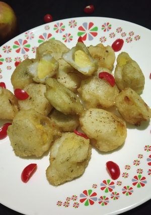 A picture of Falhari Apple🍎pakoda (shivratri special).