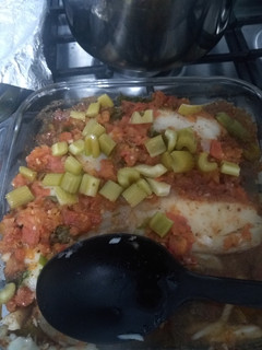 Una foto de Filete de tilapia en hornito electrónico