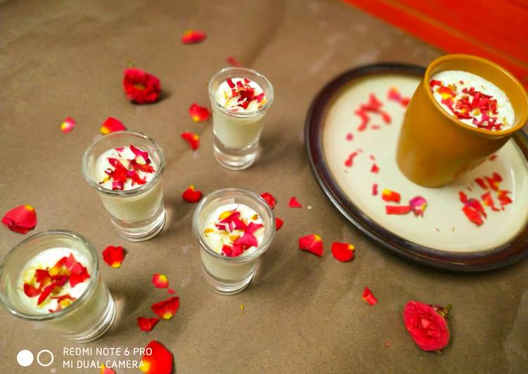 Thandai milkshake Shots