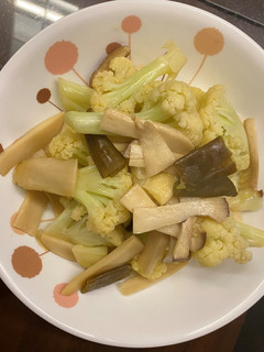 白花椰杏鮑菇炒剝皮辣椒 的食譜成品照片