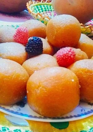A picture of Gulab jamun.