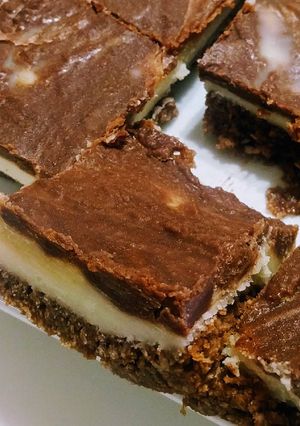 A picture of Nanaimo Bars (Canada's other favourite dessert!).