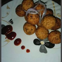 A picture of Left over Rice balls.