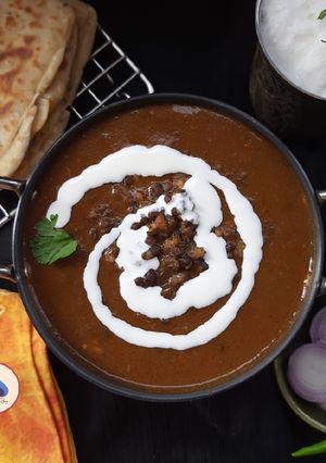 A picture of Dal Makhani.
