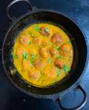 Chhena tarakari (Paneer dumplings curry)