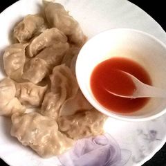 A picture of #yes the chicken momos.